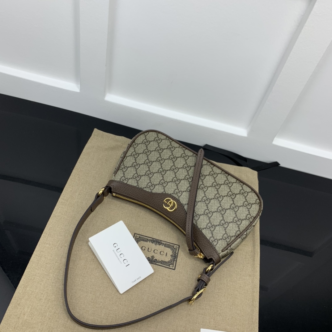 Gucci Hobo Bags